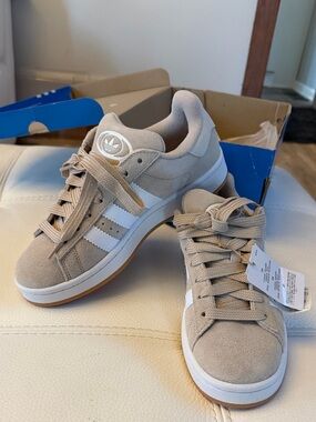 Adidas Campus 00s Sneakers Beige Suede Youth 6 = Women's 7 NWT